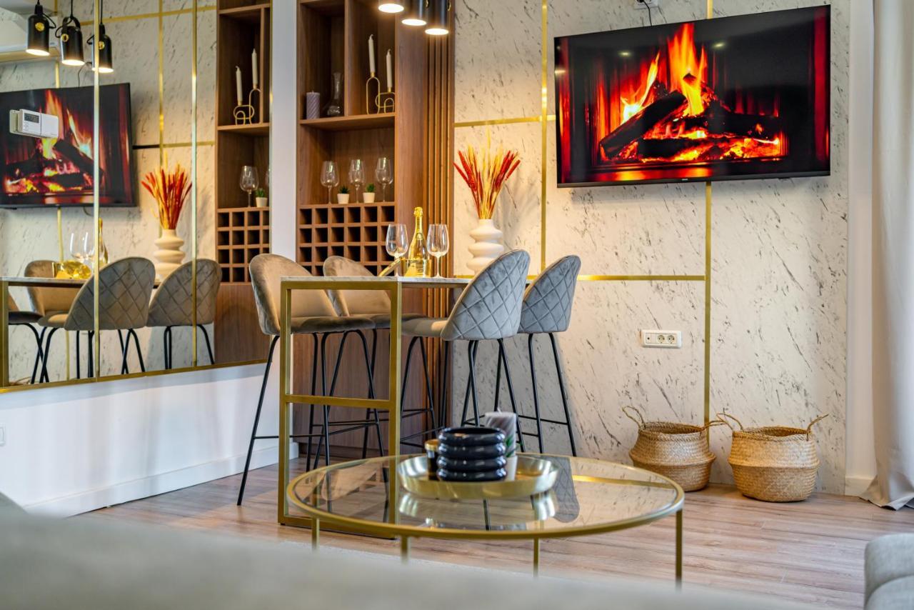 Golden View - Breathtaking Location In Bucharest Διαμέρισμα Εξωτερικό φωτογραφία